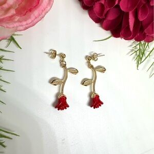 NEW⚜️Red Rose Dangly Earrings